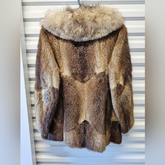 GENUINE AUTHENTIC OPOSSUM FUR COAT with GORGEOUS LARGE FOX FUR COLLAR SIZE SMALL - Picture 9 of 10